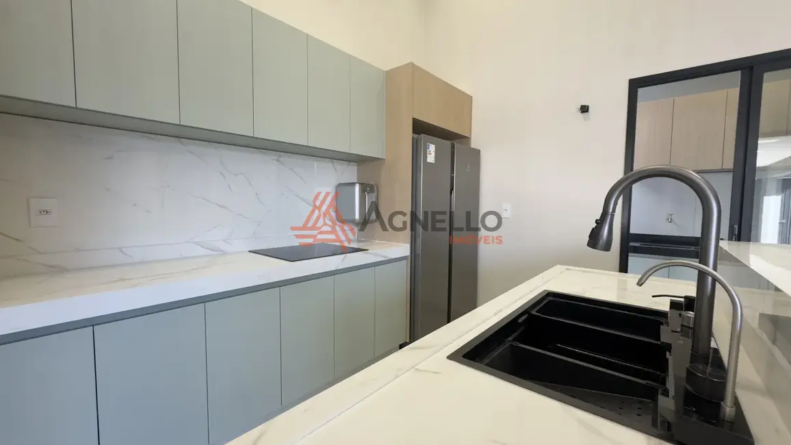 Casa com 3 quartos à venda, 180m2 em Jardim Santa Lúcia, Franca - SP - imagem 7 Foto 7 de Casa com 3 quartos à venda, 180m2 em Jardim Santa Lúcia, Franca - SP