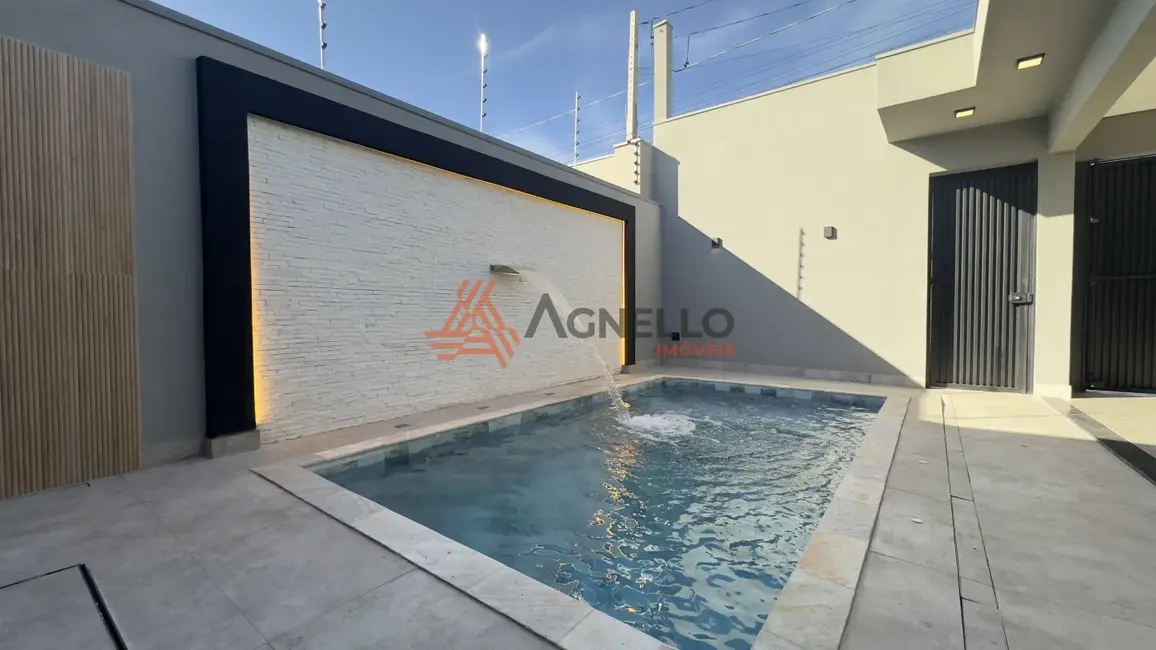 Foto 2 de Casa com 3 quartos à venda, 180m2 em Jardim Santa Lúcia, Franca - SP