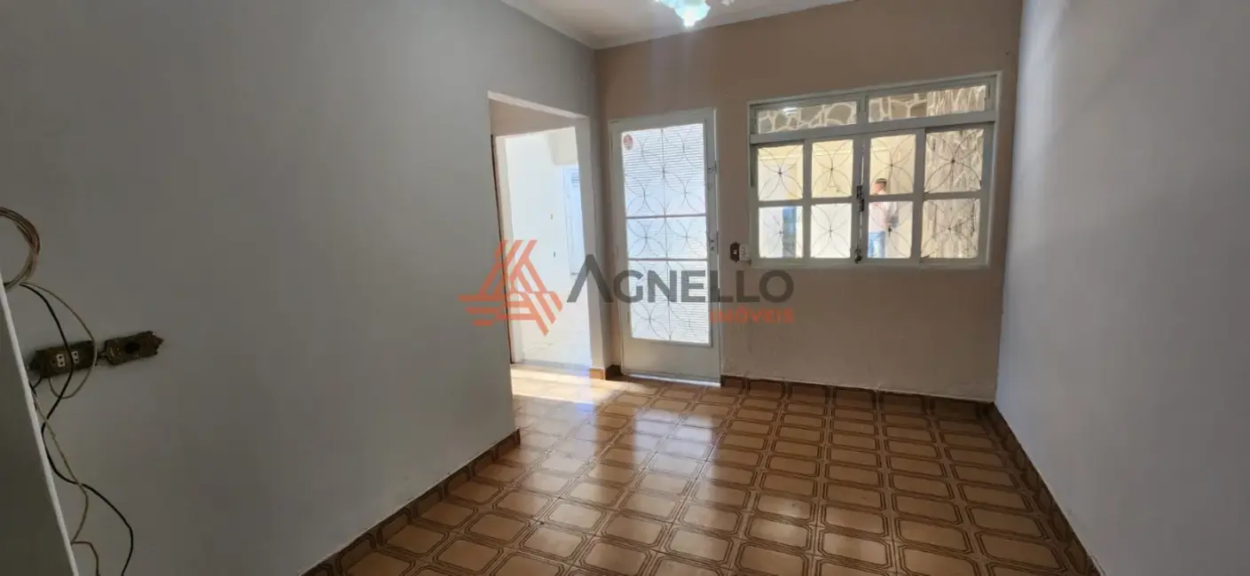 Foto 2 de Casa com 3 quartos à venda, 93m2 em Jardim Maria Rosa, Franca - SP