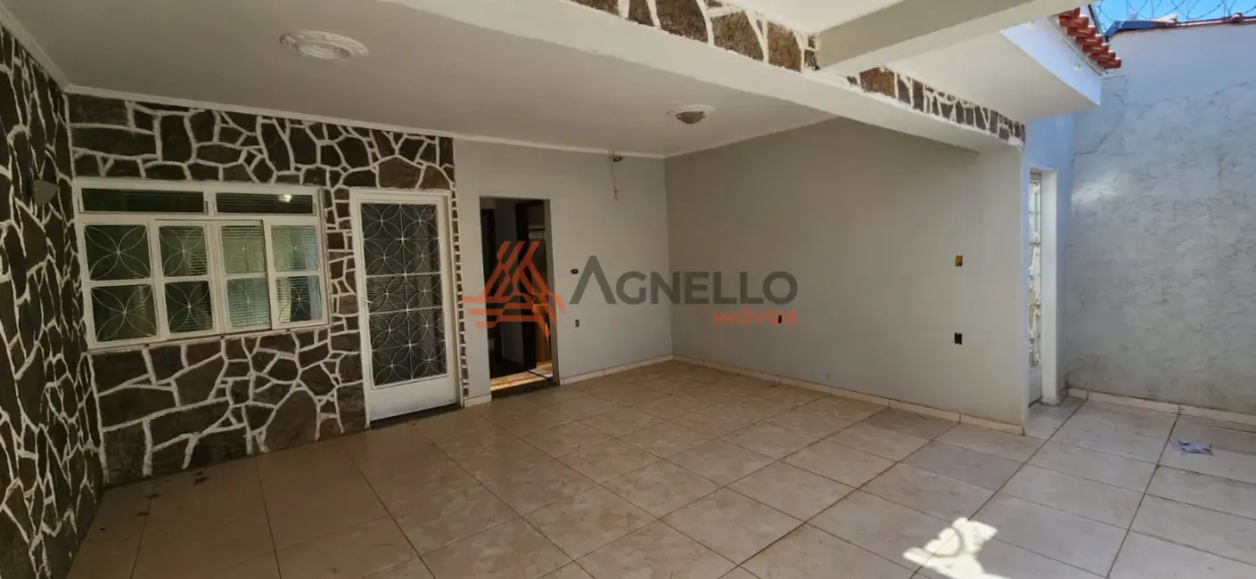Foto 1 de Casa com 3 quartos à venda, 93m2 em Jardim Maria Rosa, Franca - SP