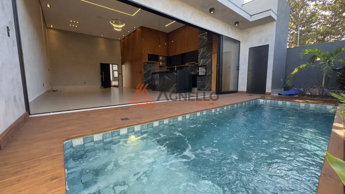 Foto 1 de Casa com 3 quartos à venda, 182m2 em Franca - SP