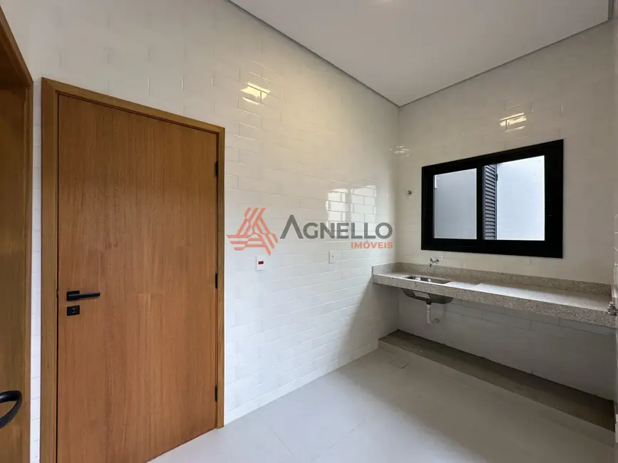 Foto 8 de Casa com 3 quartos à venda, 198m2 em São José, Franca - SP