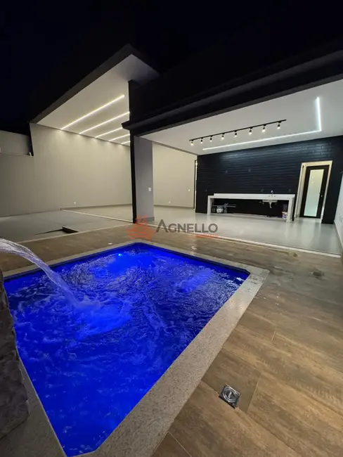 Foto 2 de Casa com 3 quartos à venda, 198m2 em São José, Franca - SP