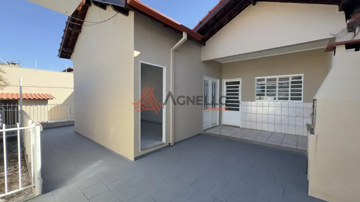 Casa com 2 quartos à venda, 219m2 em Jardim Ângela Rosa, Franca - SP - imagem 4 Foto 4 de Casa com 2 quartos à venda, 219m2 em Jardim Ângela Rosa, Franca - SP