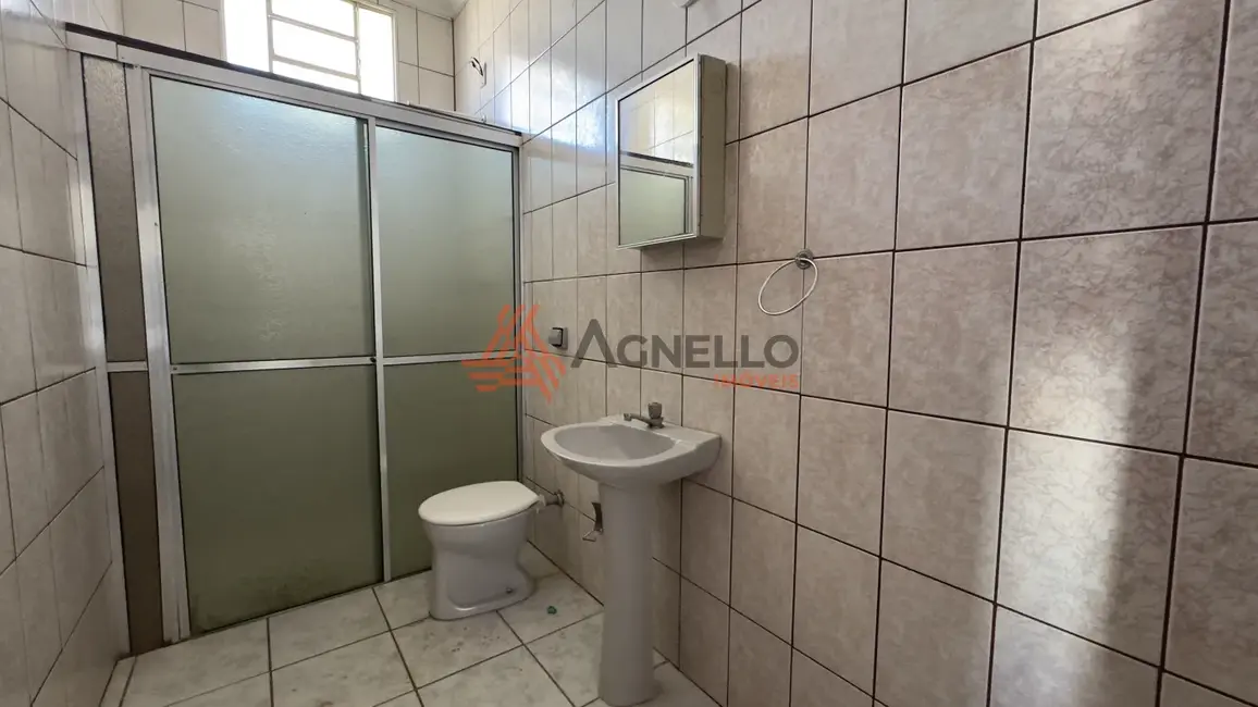 Casa com 2 quartos à venda, 219m2 em Jardim Ângela Rosa, Franca - SP - imagem 9 Foto 9 de Casa com 2 quartos à venda, 219m2 em Jardim Ângela Rosa, Franca - SP