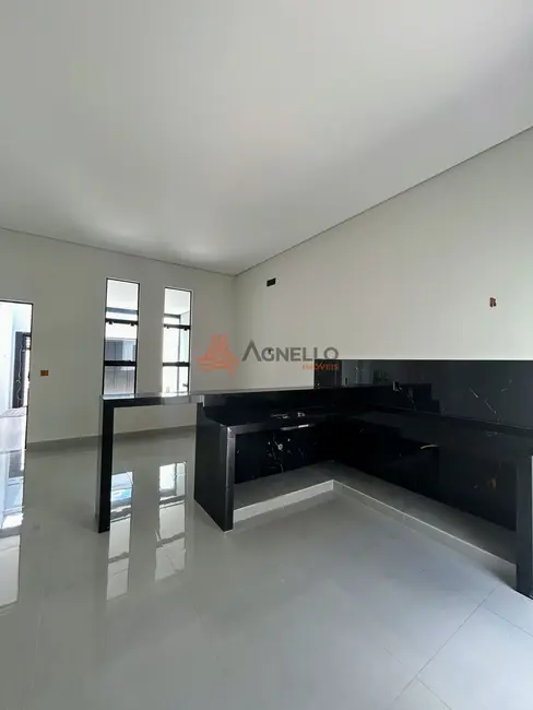 Foto 2 de Casa com 3 quartos à venda, 110m2 em Jardim Brasilândia, Franca - SP