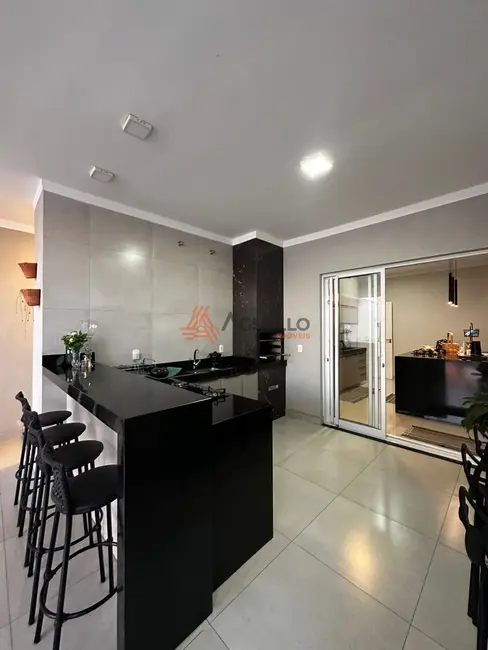 Foto 4 de Casa com 3 quartos à venda, 165m2 em Franca - SP