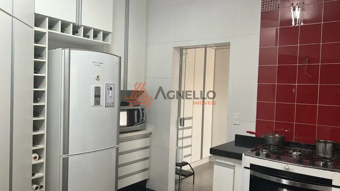 Casa com 3 quartos à venda, 196m2 em São José, Franca - SP - imagem 5 Foto 5 de Casa com 3 quartos à venda, 196m2 em São José, Franca - SP