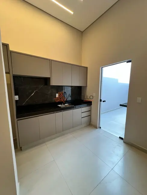 Casa com 3 quartos à venda, 100m2 em Vila Santa Cruz, Franca - SP - imagem 2 Foto 2 de Casa com 3 quartos à venda, 100m2 em Vila Santa Cruz, Franca - SP