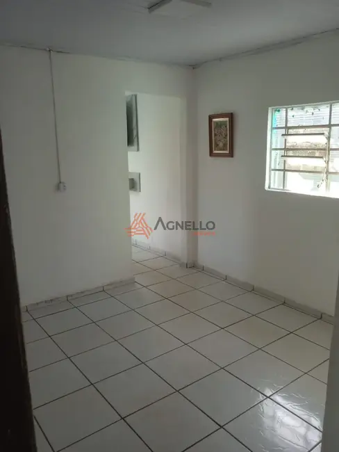 Foto 1 de Casa com 3 quartos à venda, 50m2 em Vila Rezende, Franca - SP