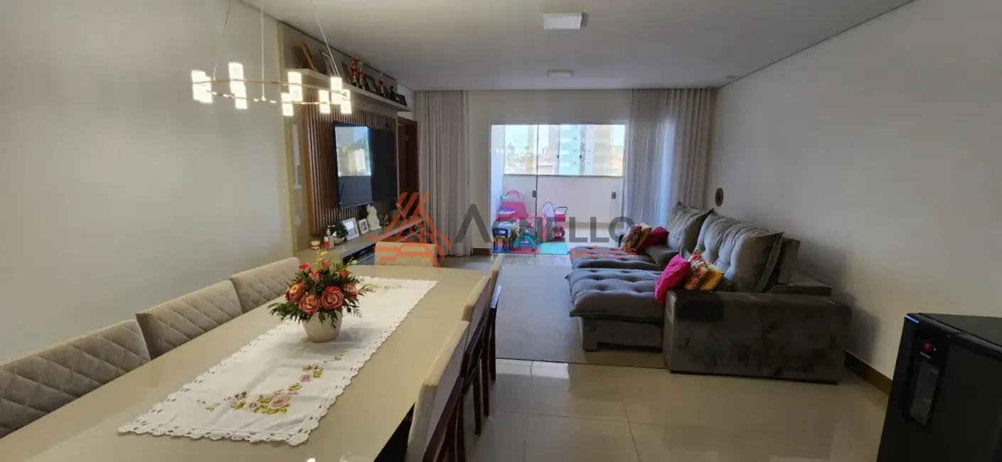 Foto 1 de Apartamento com 3 quartos à venda, 116m2 em Vila Industrial, Franca - SP