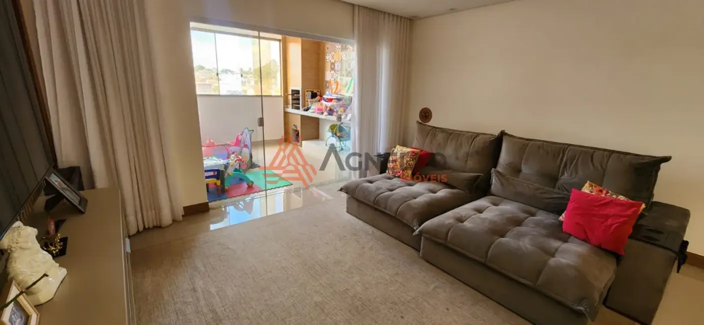 Foto 4 de Apartamento com 3 quartos à venda, 116m2 em Vila Industrial, Franca - SP