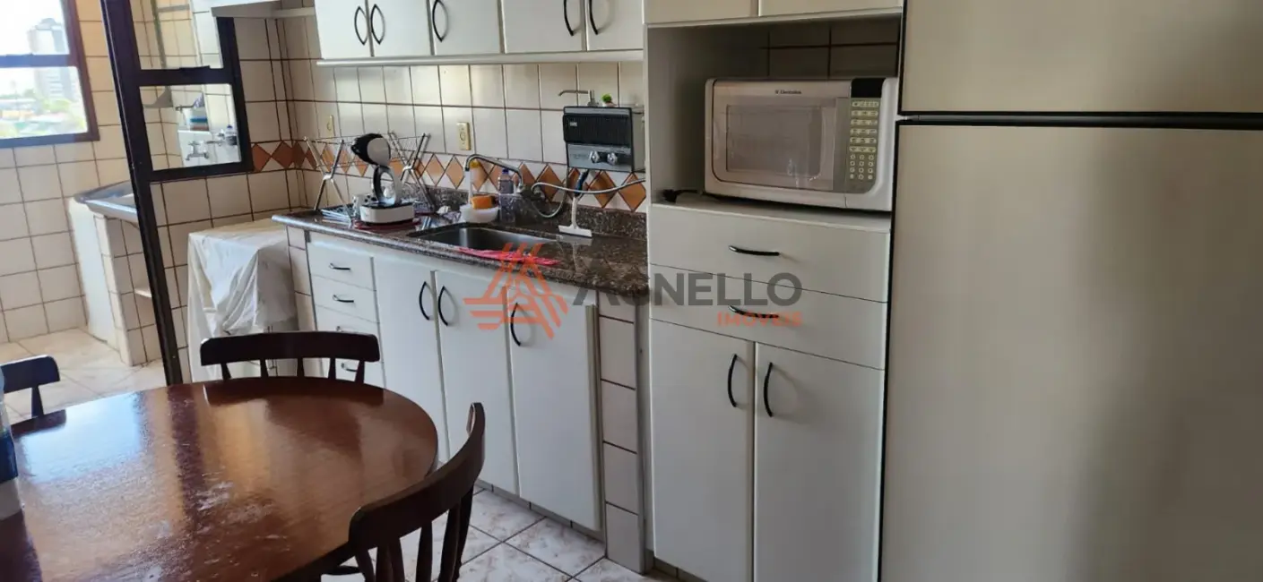 Foto 7 de Apartamento com 3 quartos à venda, 109m2 em Vila Aparecida, Franca - SP