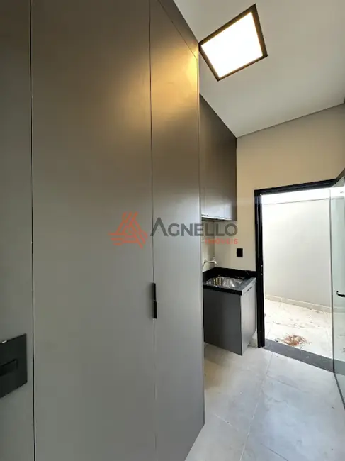 Casa de Condomínio com 3 quartos à venda, 280m2 em Veredas de Franca, Franca - SP - imagem 8 Foto 8 de Casa de Condomínio com 3 quartos à venda, 280m2 em Veredas de Franca, Franca - SP