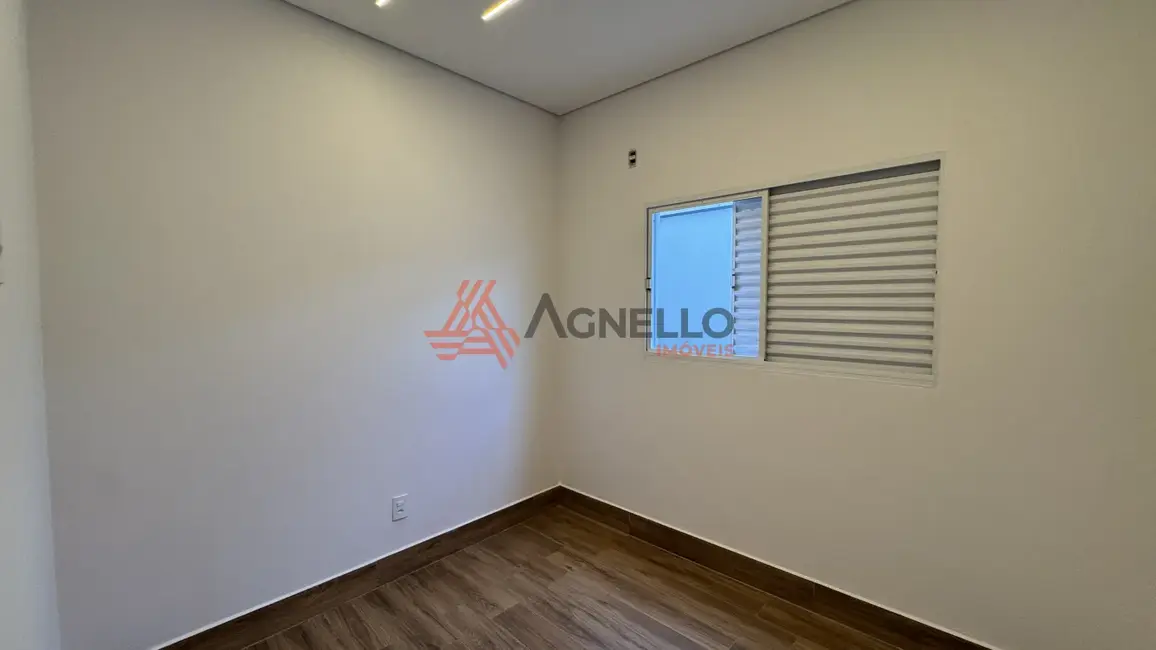 Casa com 3 quartos à venda, 120m2 em Jardim Ângela Rosa, Franca - SP - imagem 8 Foto 8 de Casa com 3 quartos à venda, 120m2 em Jardim Ângela Rosa, Franca - SP