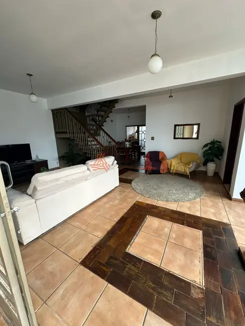 Foto 2 de Casa com 3 quartos à venda, 235m2 em Residencial São Tomaz, Franca - SP