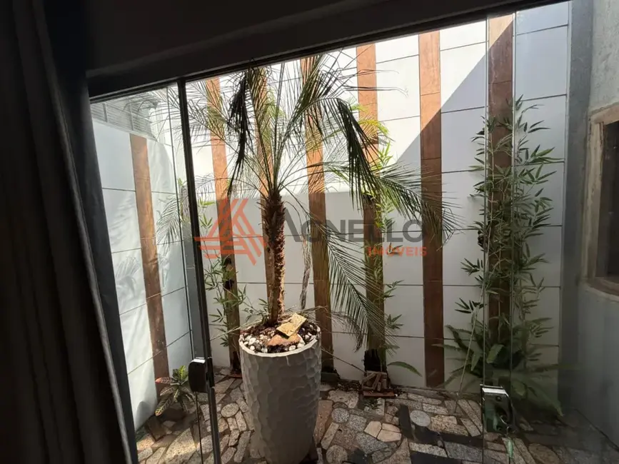 Foto 4 de Casa com 3 quartos à venda, 201m2 em Parque Residencial Nova Franca, Franca - SP