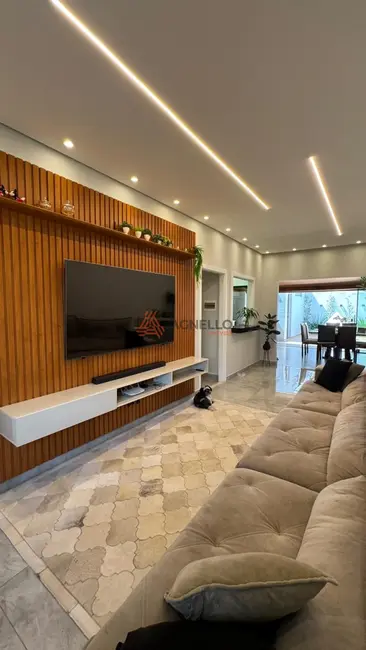 Foto 2 de Casa de Condomínio com 3 quartos à venda, 127m2 em Franca - SP