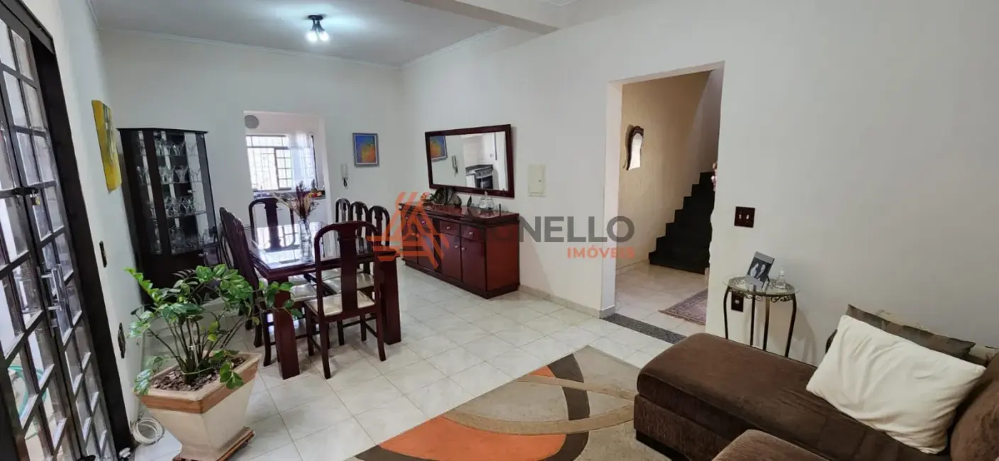 Foto 2 de Casa com 3 quartos à venda, 179m2 em Vila Totoli, Franca - SP
