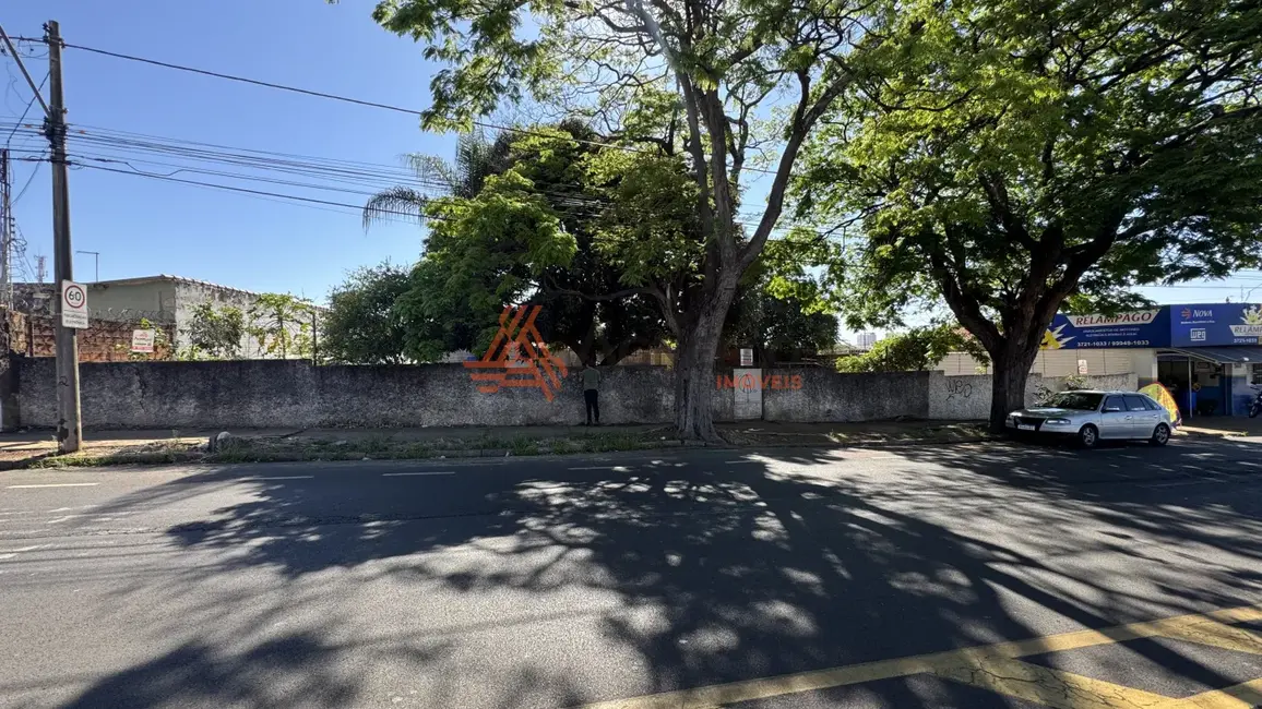 Foto 1 de Terreno / Lote à venda, 775m2 em Jardim Francano, Franca - SP