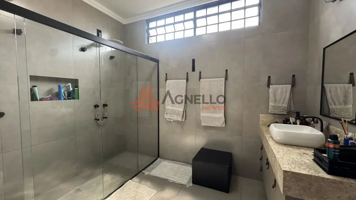 Foto 7 de Casa com 3 quartos à venda, 172m2 em Vila Chico Júlio, Franca - SP