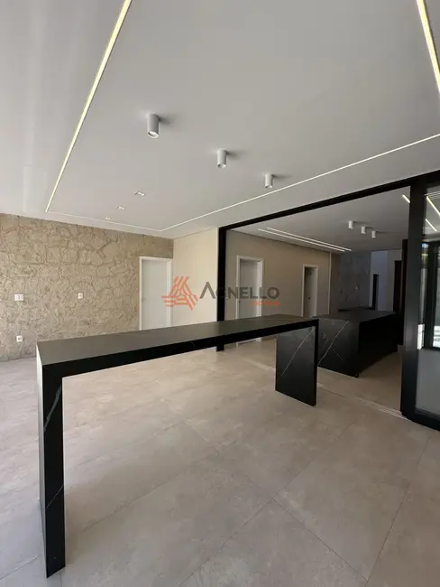 Foto 8 de Casa de Condomínio com 4 quartos à venda, 304m2 em Franca - SP