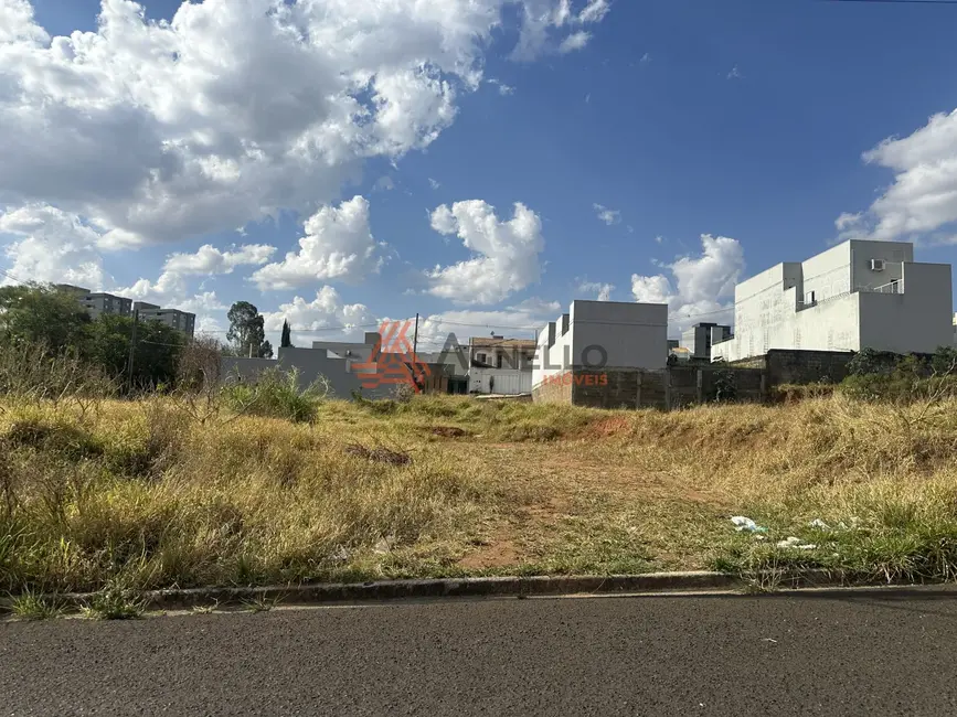 Foto 2 de Terreno / Lote à venda, 388m2 em Residencial San Diego, Franca - SP