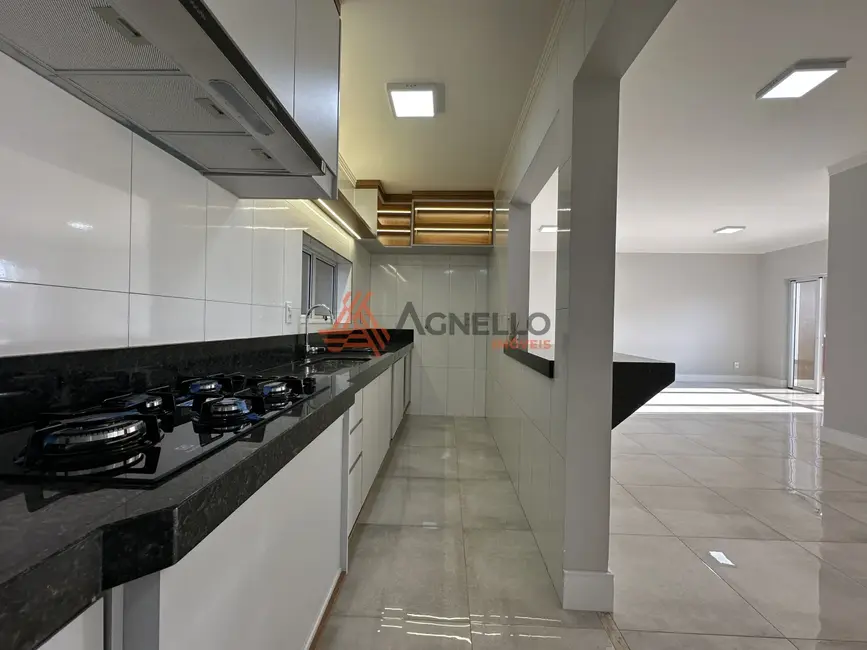 Foto 4 de Apartamento com 3 quartos à venda, 105m2 em Centro, Franca - SP