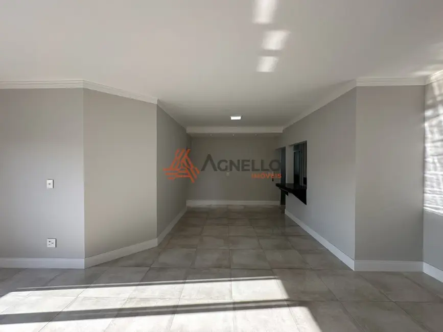 Foto 2 de Apartamento com 3 quartos à venda, 105m2 em Centro, Franca - SP