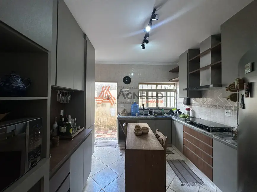 Foto 1 de Casa com 3 quartos à venda, 171m2 em Jardim Noêmia, Franca - SP