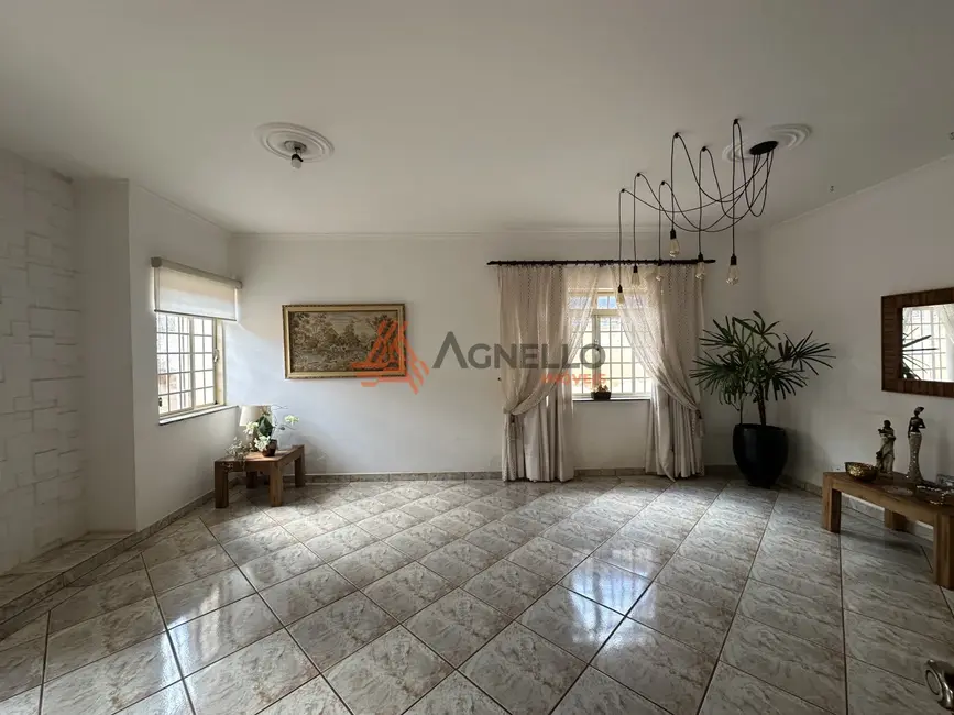 Foto 3 de Casa com 3 quartos à venda, 171m2 em Jardim Noêmia, Franca - SP