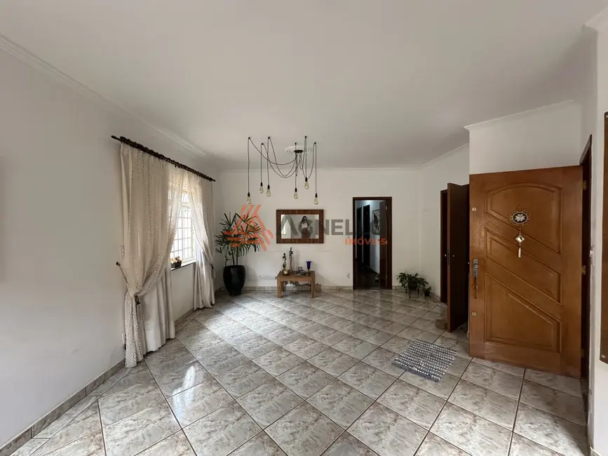 Foto 4 de Casa com 3 quartos à venda, 171m2 em Jardim Noêmia, Franca - SP