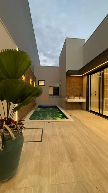 Foto 1 de Casa com 4 quartos à venda, 209m2 em Jardim Santa Lúcia, Franca - SP