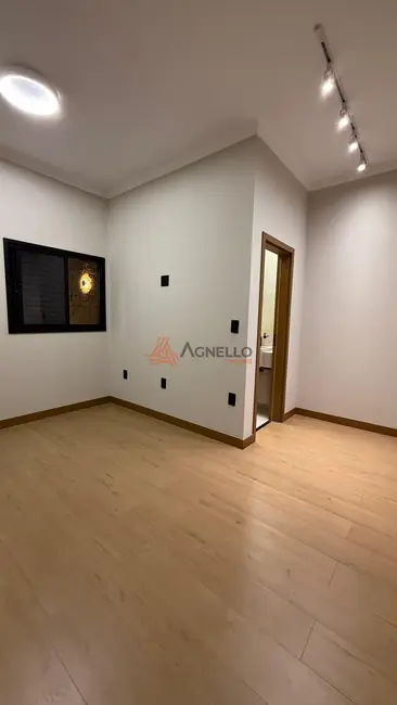 Foto 9 de Casa com 4 quartos à venda, 209m2 em Jardim Santa Lúcia, Franca - SP