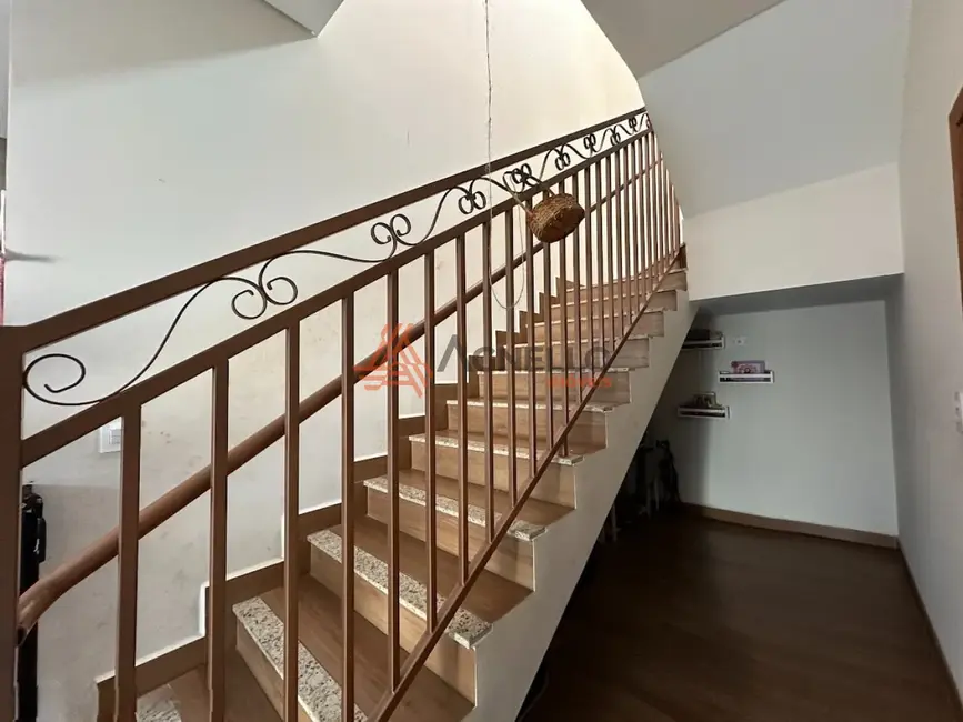 Casa com 3 quartos à venda, 169m2 em Jardim Piratininga, Franca - SP - imagem 5 Foto 5 de Casa com 3 quartos à venda, 169m2 em Jardim Piratininga, Franca - SP