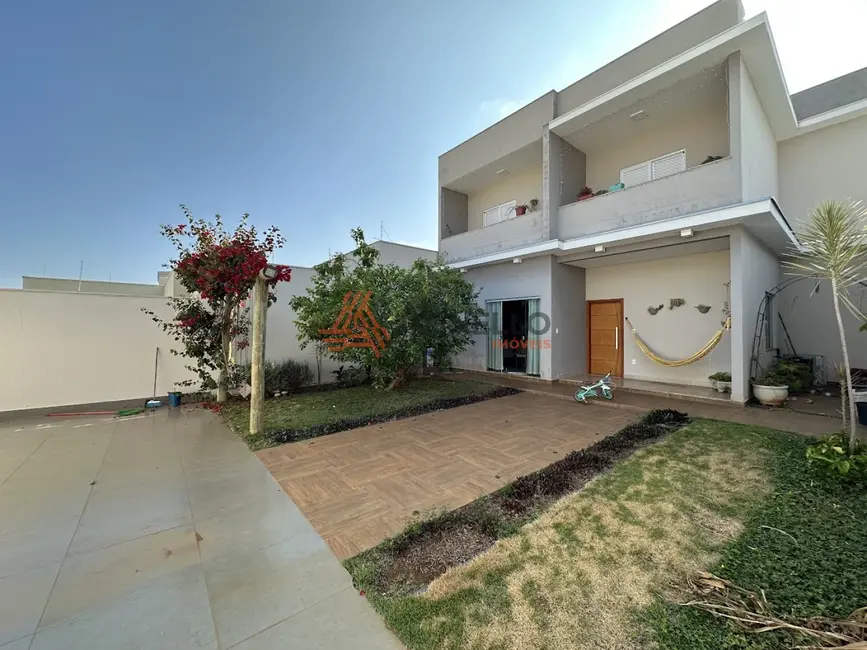 Casa com 3 quartos à venda, 169m2 em Jardim Piratininga, Franca - SP - imagem 1 Foto 1 de Casa com 3 quartos à venda, 169m2 em Jardim Piratininga, Franca - SP