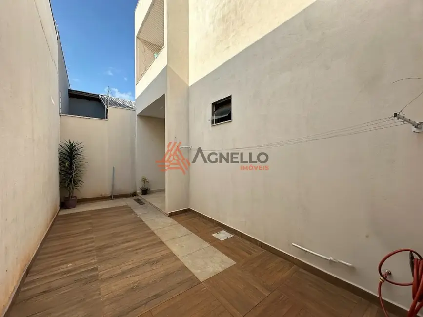 Casa com 3 quartos à venda, 169m2 em Jardim Piratininga, Franca - SP - imagem 7 Foto 7 de Casa com 3 quartos à venda, 169m2 em Jardim Piratininga, Franca - SP