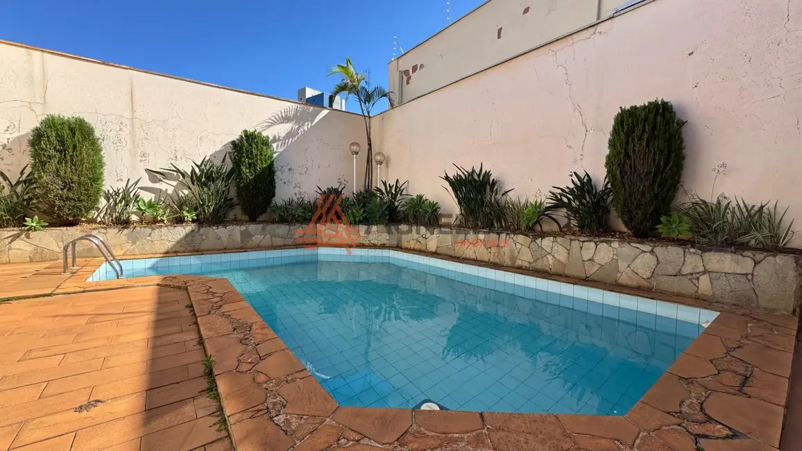 Foto 7 de Casa com 4 quartos à venda, 236m2 em Vila Industrial, Franca - SP