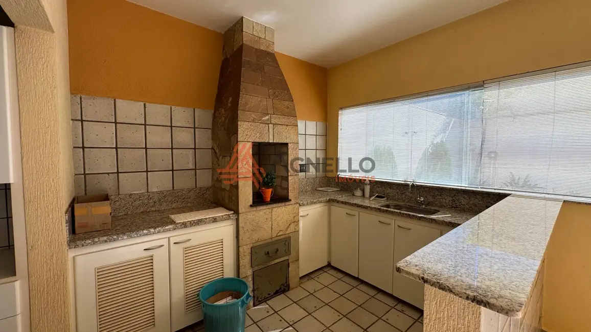 Foto 9 de Casa com 4 quartos à venda, 236m2 em Vila Industrial, Franca - SP