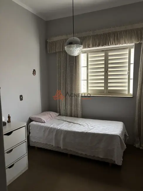 Foto 9 de Casa com 2 quartos à venda, 379m2 em Centro, Franca - SP