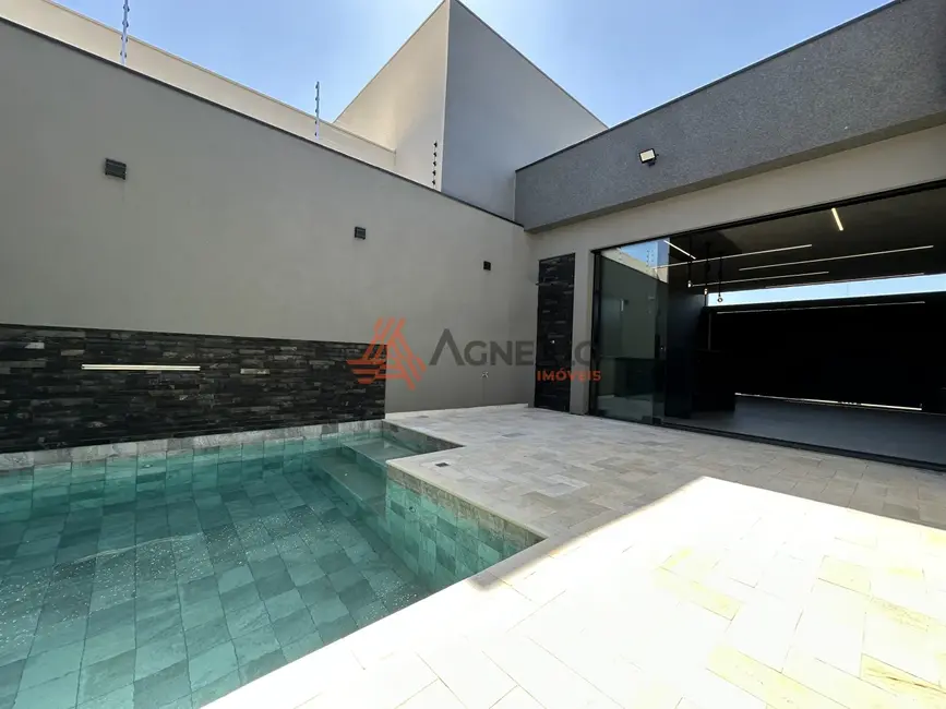 Foto 1 de Casa com 3 quartos à venda, 200m2 em Franca - SP