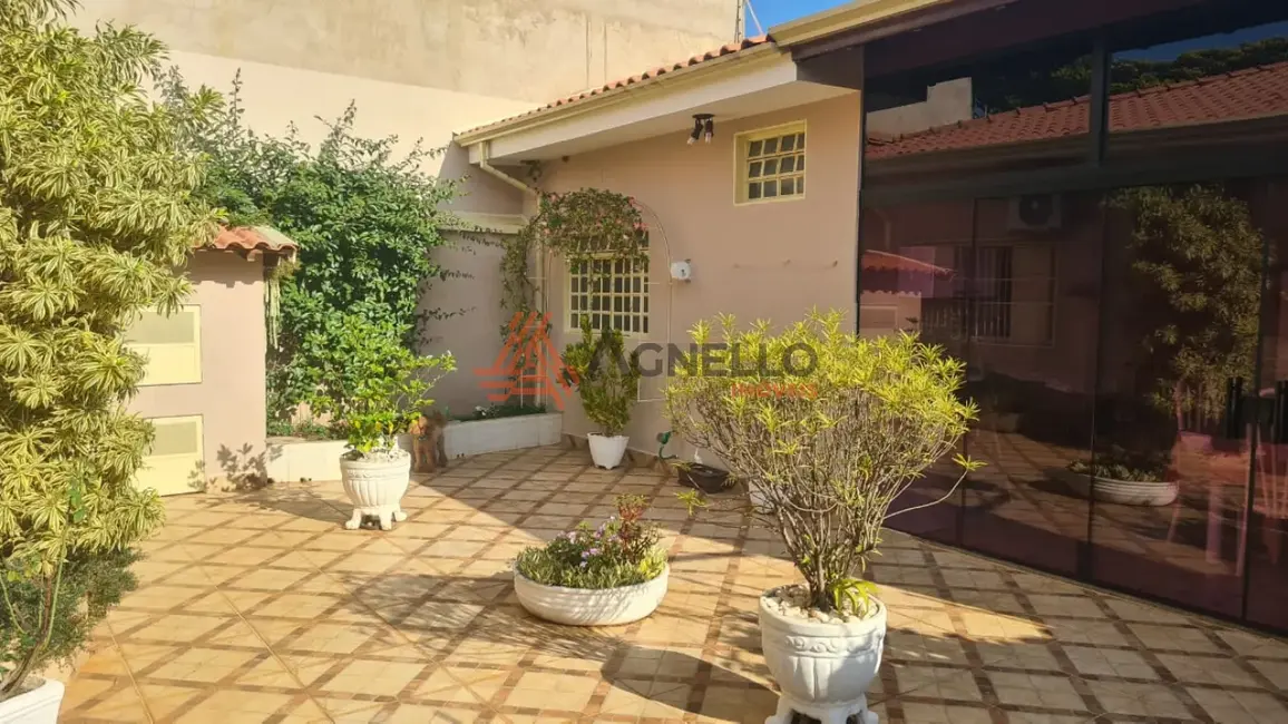Foto 1 de Casa com 3 quartos à venda, 181m2 em Jardim Maria Rosa, Franca - SP