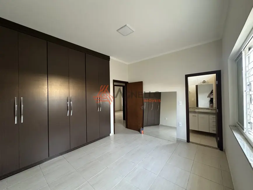 Casa com 3 quartos à venda, 230m2 em São José, Franca - SP - imagem 9 Foto 9 de Casa com 3 quartos à venda, 230m2 em São José, Franca - SP
