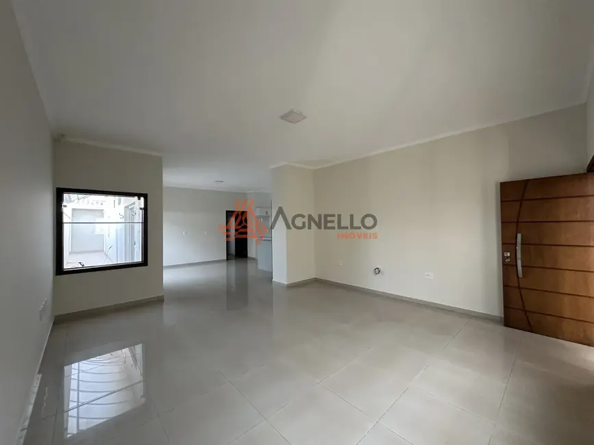 Foto 1 de Casa com 3 quartos à venda, 230m2 em São José, Franca - SP
