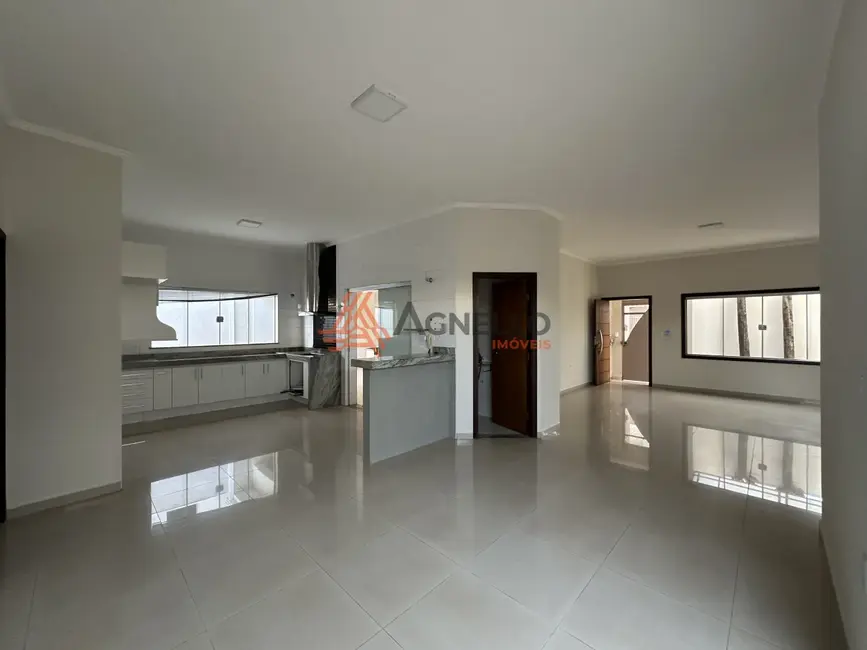 Casa com 3 quartos à venda, 230m2 em São José, Franca - SP - imagem 3 Foto 3 de Casa com 3 quartos à venda, 230m2 em São José, Franca - SP
