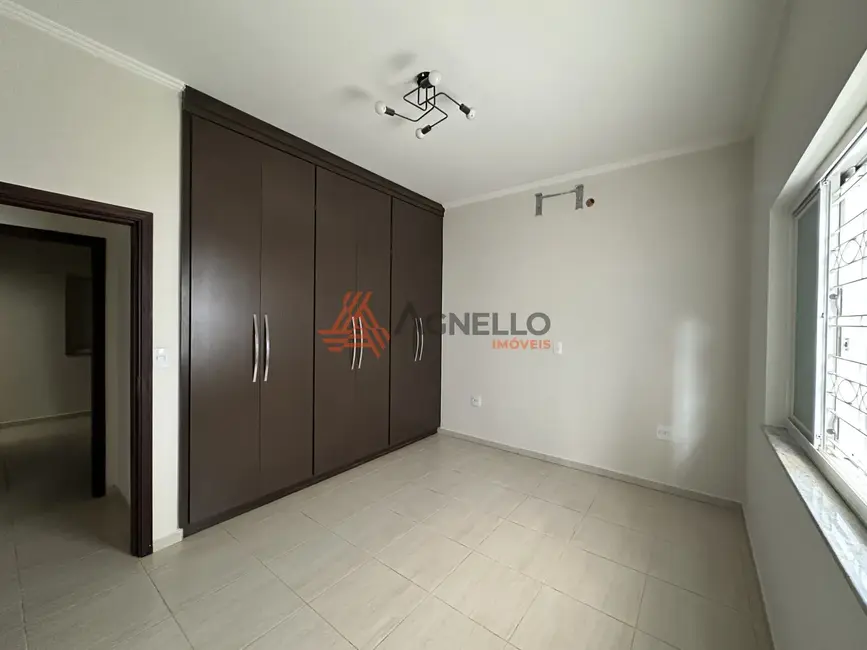 Casa com 3 quartos à venda, 230m2 em São José, Franca - SP - imagem 8 Foto 8 de Casa com 3 quartos à venda, 230m2 em São José, Franca - SP