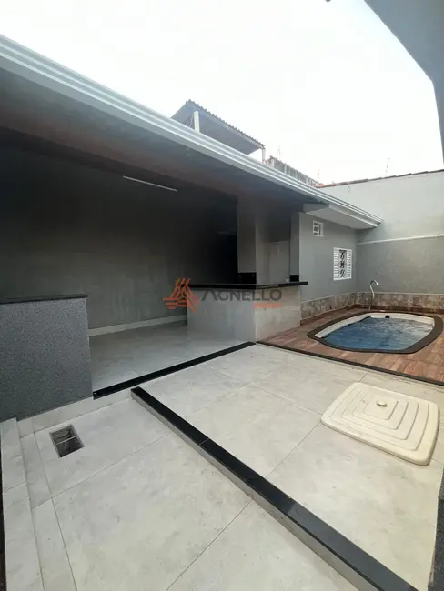 Foto 1 de Casa com 3 quartos à venda, 200m2 em Jardim Barão, Franca - SP