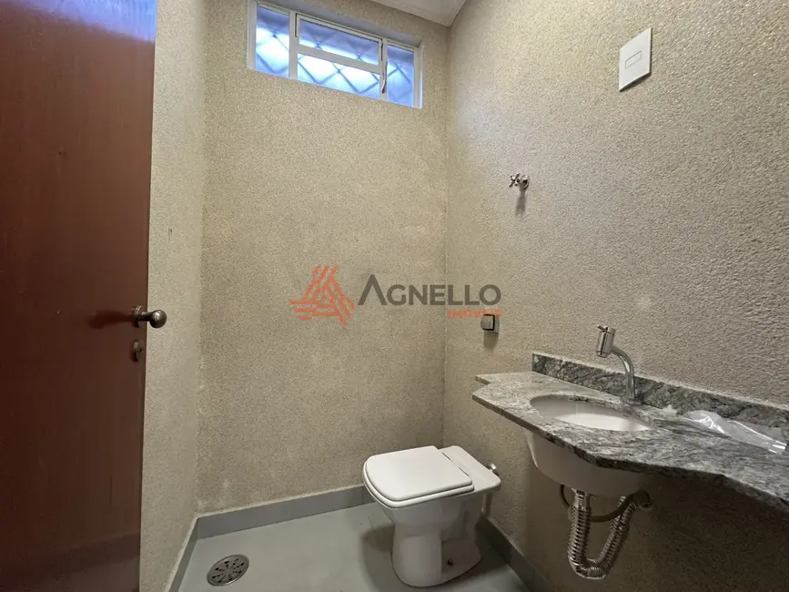 Foto 4 de Casa com 4 quartos à venda, 391m2 em São José, Franca - SP