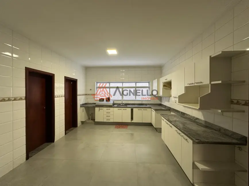 Casa com 4 quartos à venda, 391m2 em São José, Franca - SP - imagem 5 Foto 5 de Casa com 4 quartos à venda, 391m2 em São José, Franca - SP