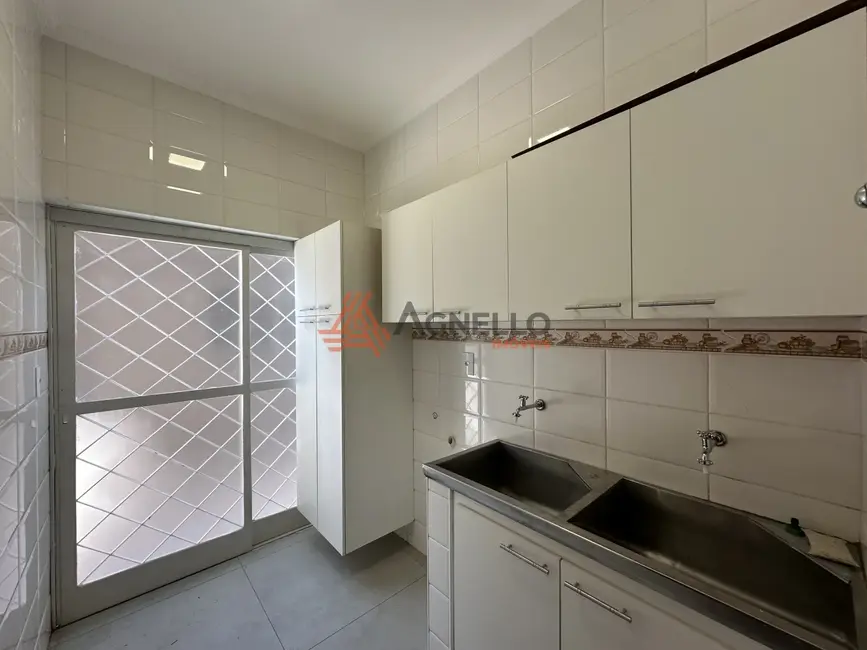 Foto 8 de Casa com 4 quartos à venda, 391m2 em São José, Franca - SP